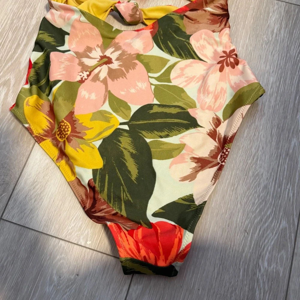 Aerie American Eagle Cut Out One Piece Swimsuit Bikini Bright Floral Triple Knot